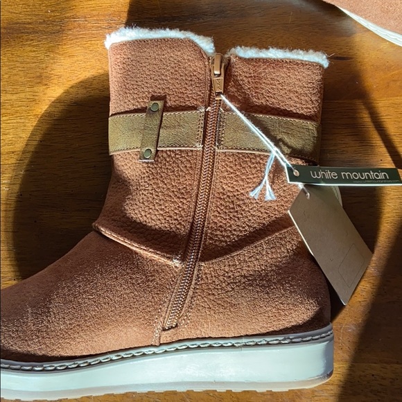 White Mountain Taite Boots - Picture 4 of 6